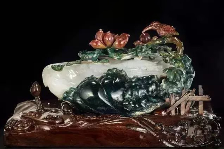中國(guó)玉石雕刻“陸子岡杯”精品評(píng)展2015年獲獎(jiǎng)作品欣賞（下）（11）
