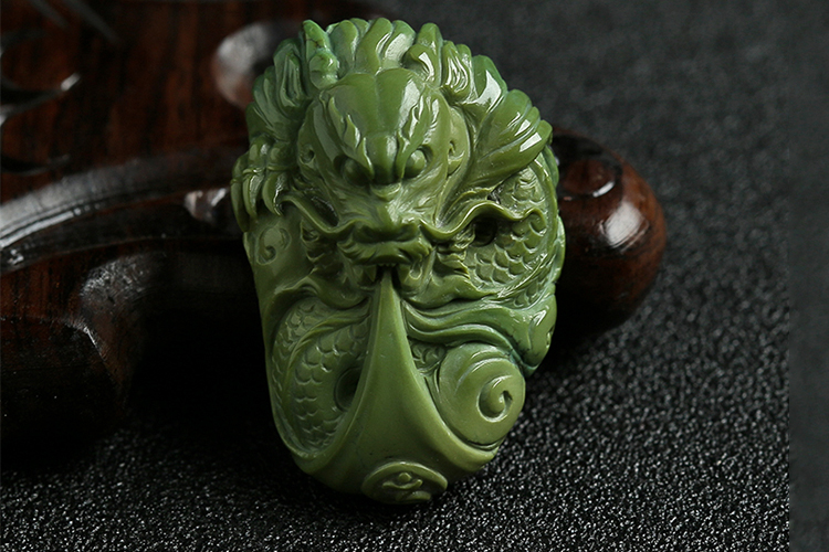 綠色的玉是什么玉？綠色玉石種類圖片（9）