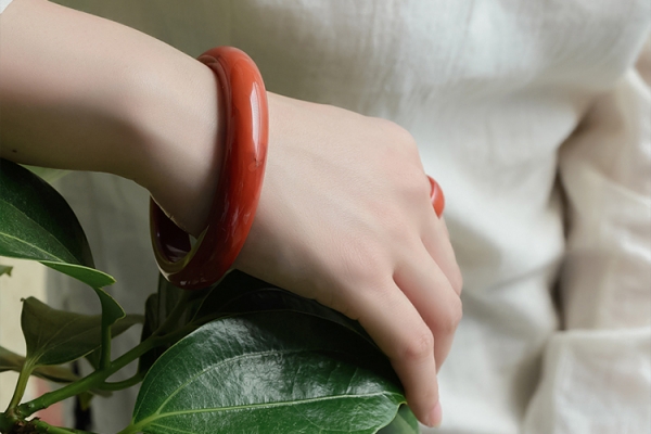 南紅手鐲價(jià)格，南紅手鐲圖片