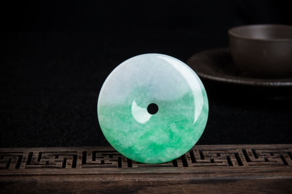 翡翠a貨是什么意思？翡翠a貨圖片欣賞