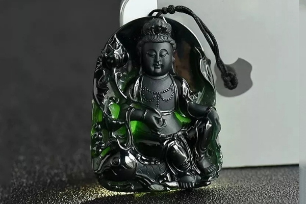 墨翠和墨玉：看似一字之別，實則相差千里！