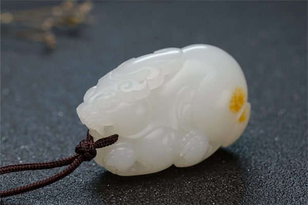 新疆和田玉功效與作用，長期佩戴和田玉的作用