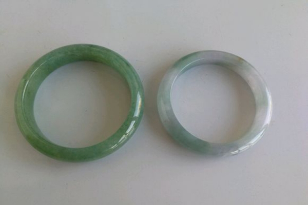 a貨翡翠的鑒別方法水泡法圖解