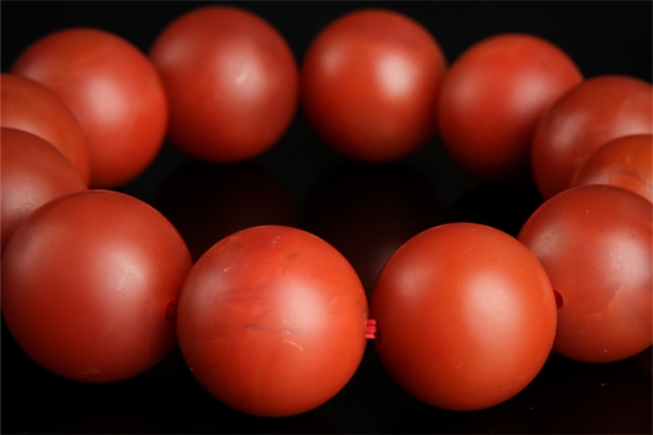 南紅瑪瑙鑒別圖片， 真假南紅對(duì)照?qǐng)D片