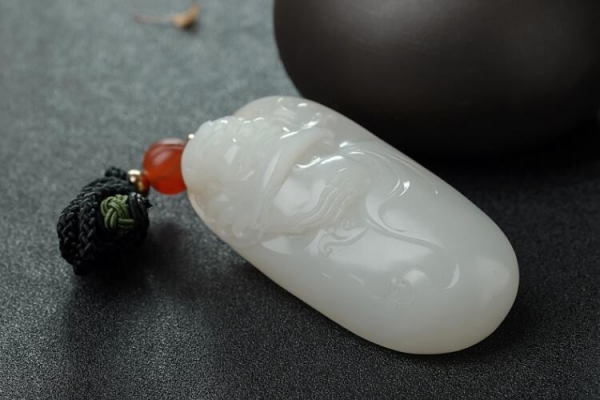和田玉鑒別最簡單方法有哪些？和田玉鑒別需要注意什么？