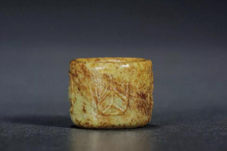 玉扳指的寓意是什么？玉扳指圖片欣賞（5）