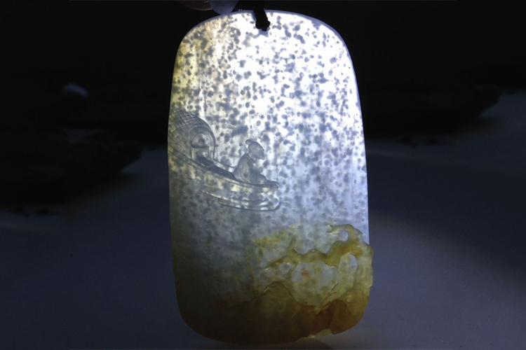 翡翠里面有棉絮好不好？這些絕美的雪花棉翡翠雕件告訴你答案（2）