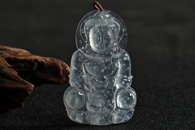 翡翠觀音掛件精品鑒賞，翡翠觀音圖片大全（2）