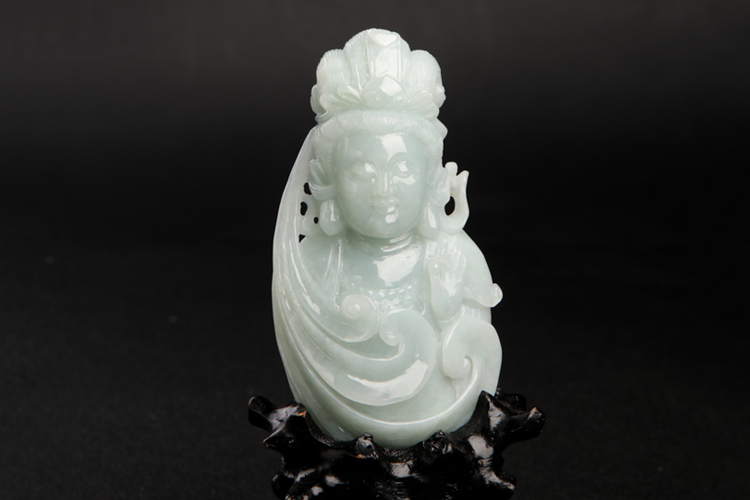 翡翠擺件價(jià)格如何估算？翡翠擺件圖片欣賞（8）