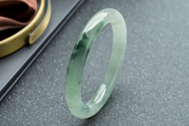 手鐲測(cè)量方法有哪些？翡翠手鐲圖集賞析（4）
