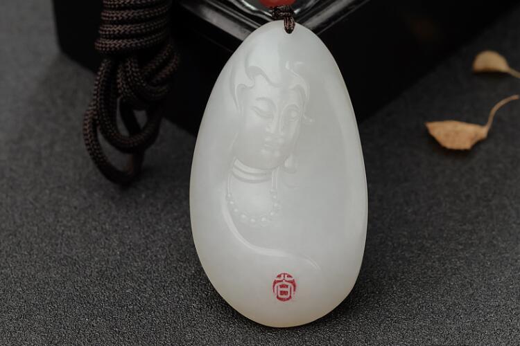 和田羊脂白玉的特點(diǎn)是什么？該如何選擇羊脂玉？（1）