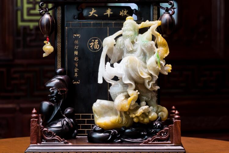 黃加綠翡翠為何受歡迎？黃加綠翡翠圖片欣賞（9）