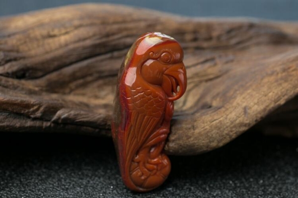 瑪瑙功效有哪些？佩戴瑪瑙對人體有何好處？