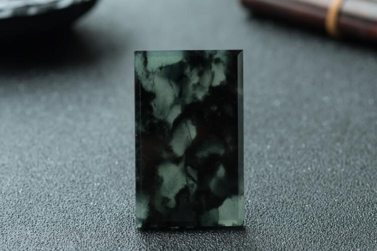 烏雞種竟然是翡翠？烏雞種翡翠值錢嗎？（3）