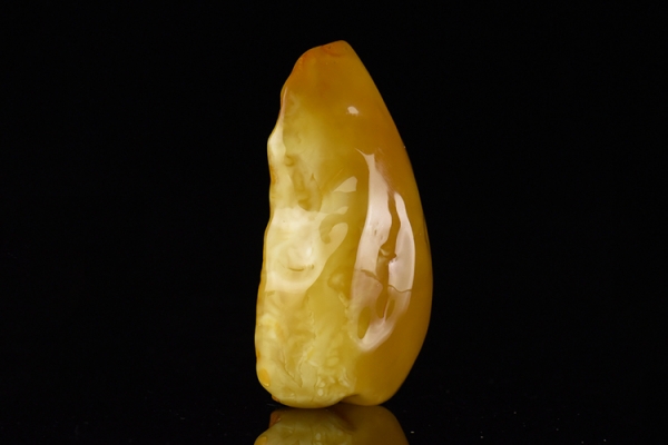 如何辨別蜜蠟的真假？原來這么簡(jiǎn)單的方法就能辨別蜜蠟的真假