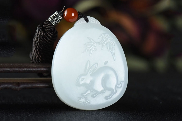 羊脂白玉多少錢一克？羊脂白玉的價格分析