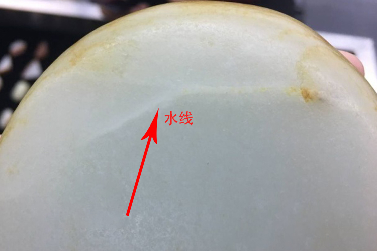 水線真的是和田玉的“品質(zhì)殺手”嗎？水線究竟是什么？（8）