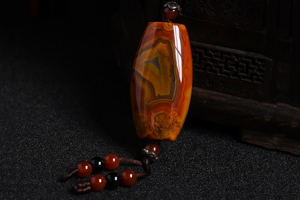戰(zhàn)國(guó)紅瑪瑙價(jià)格，戰(zhàn)國(guó)紅2020市場(chǎng)價(jià)格