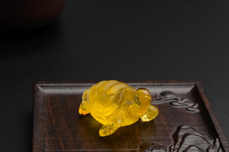金珀是什么？什么樣的金珀最有價(jià)值？（8）