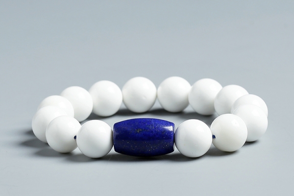 硨磲手鏈價(jià)格為何低廉？硨磲手串價(jià)格是多少？