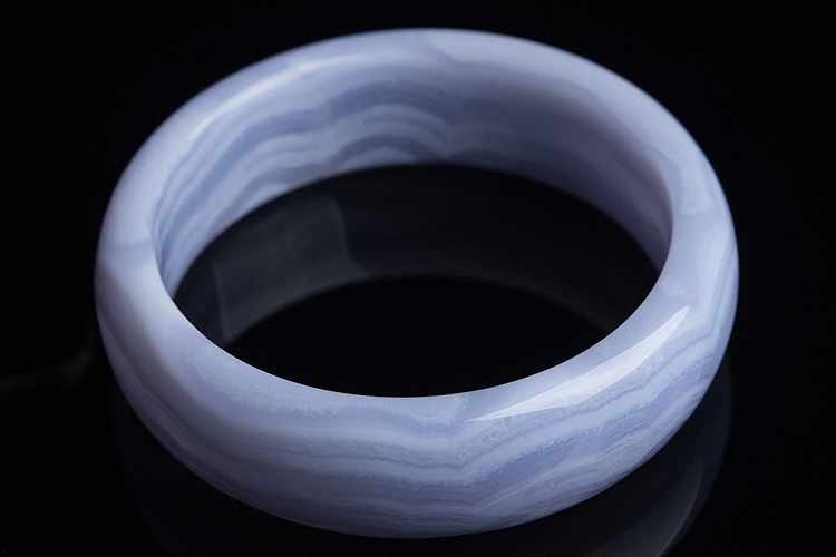 玉髓圖片及價(jià)格介紹？不同顏色的玉髓圖片及價(jià)格（4）