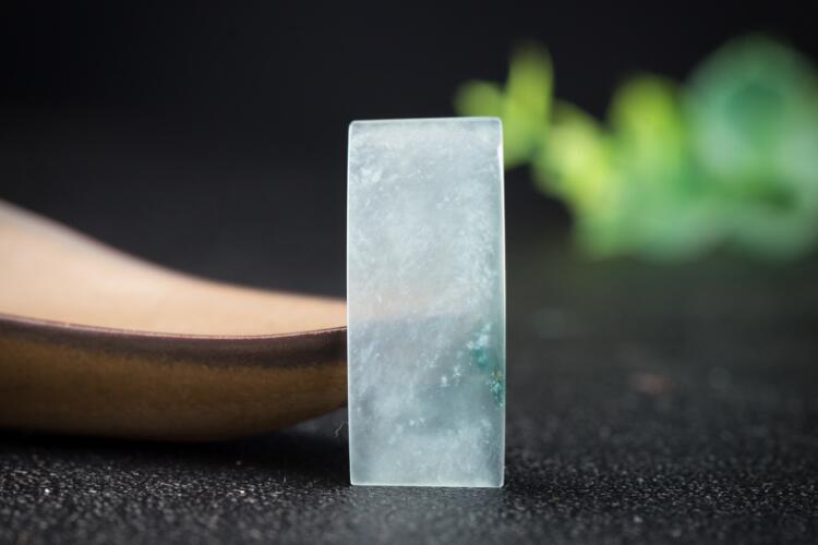 如何鑒定翡翠真假？注蠟翡翠的真假鑒別技巧（1）