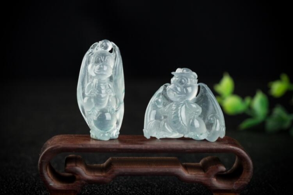 翡翠鑒別方法雖多，但沒有掌握基礎(chǔ)知識也百搭！