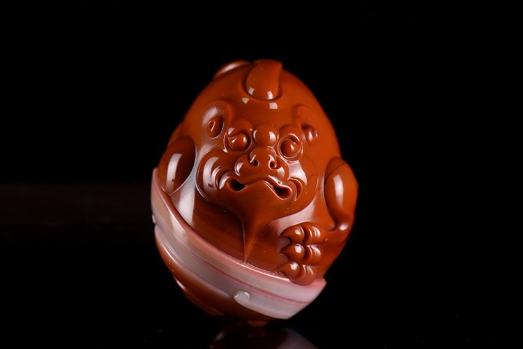南紅瑪瑙什么顏色最好？南紅瑪瑙種類價(jià)格分析（8）