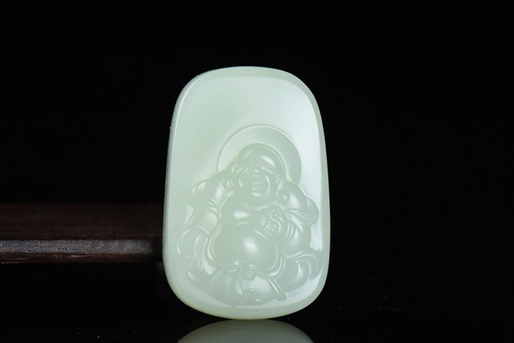 和田玉鑒定方法是什么？如何鑒定和田玉的品質(zhì)的好壞（4）
