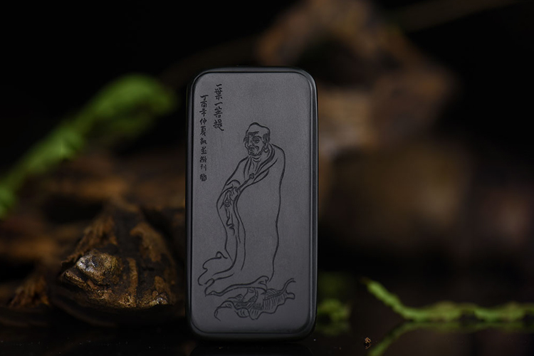 和田玉鑒定方法是什么？如何鑒定和田玉的品質(zhì)的好壞（8）