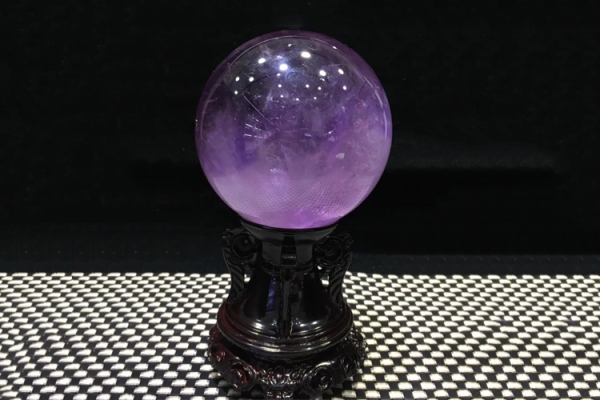 紫水晶球的功效與作用是什么？紫水晶球的圖片