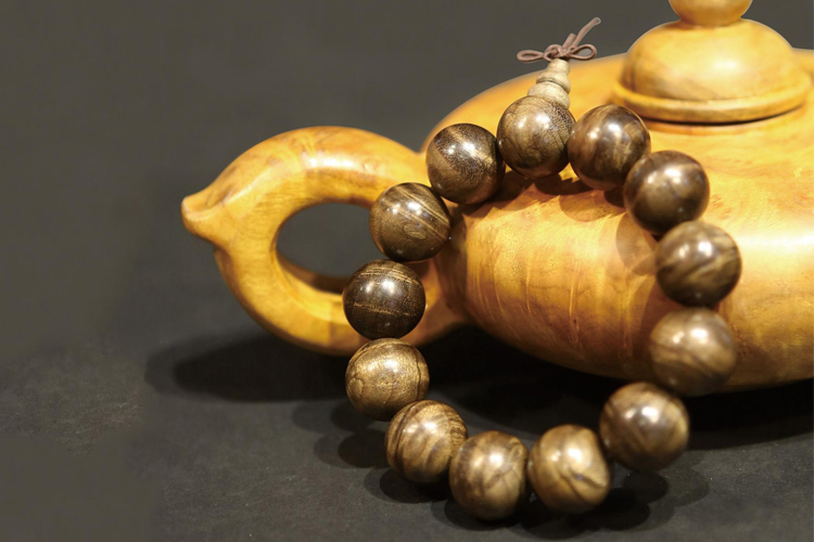 金絲楠陰沉木手串價格是多少？為何市場上的金絲楠價格差距巨大？（6）