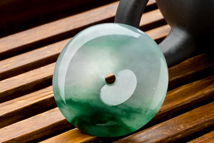 玉怎么鑒別好壞？最簡(jiǎn)單的鑒別玉的好壞的方法（4）