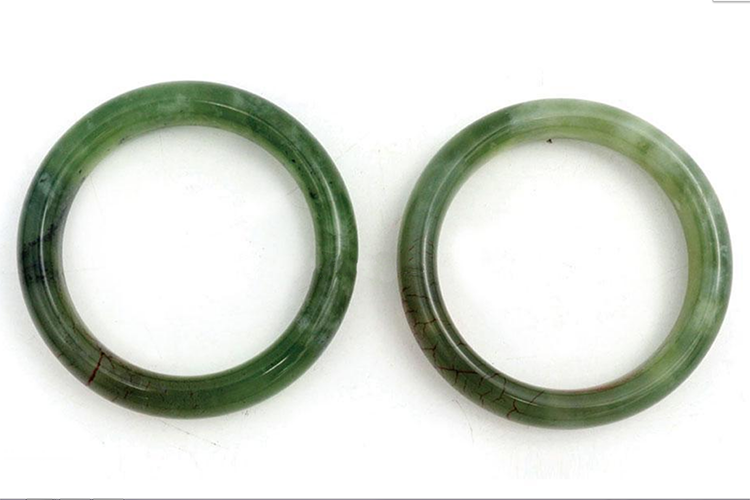 岫巖玉手鐲價(jià)格介紹，岫巖玉手鐲價(jià)格是多少？（2）