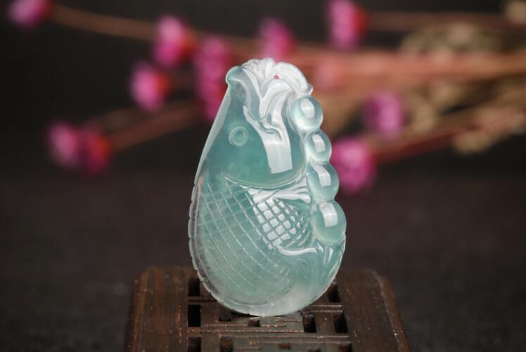 藍(lán)翡翠真的存在嗎？藍(lán)色翡翠有哪幾種藍(lán)？（2）