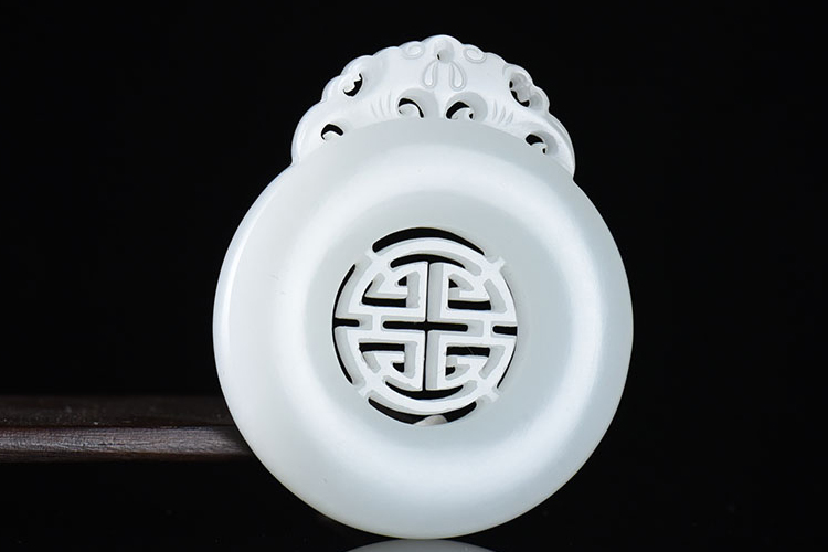 蝙蝠的寓意和象征是什么？蝙蝠有什么樣的寓意和象征（7）