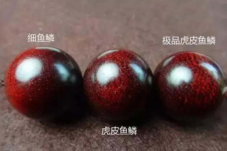 小葉紫檀手串真品價(jià)格應(yīng)該是多少？百元以下的是真的嗎？（6）