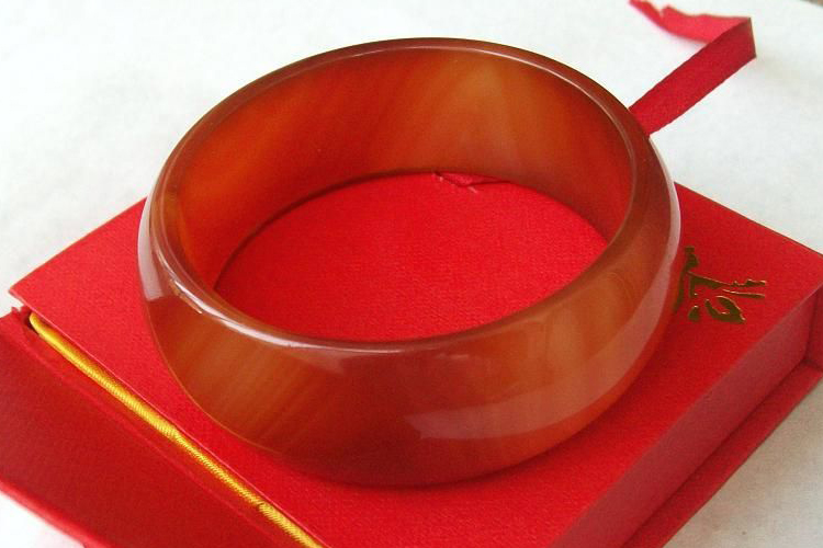 紅瑪瑙的價(jià)格是多少？紅瑪瑙價(jià)格講解（5）