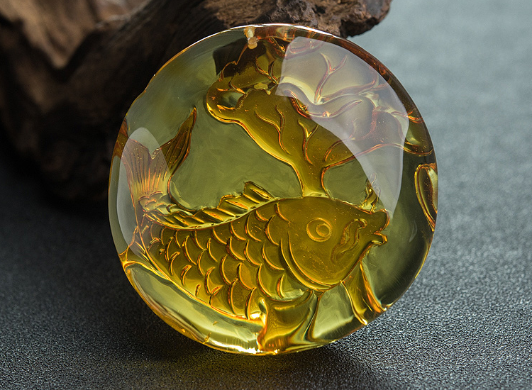 金琥珀-玉雕名家