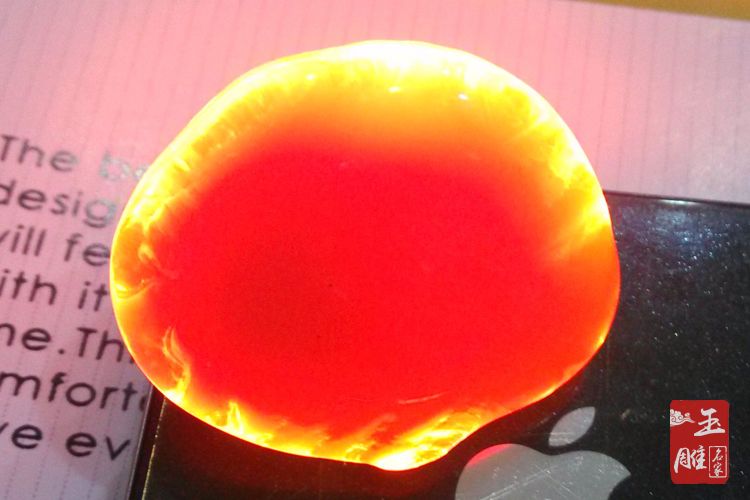 燈光下瑪瑙怎么分真假-玉雕名家