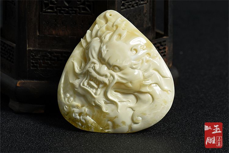 蜜蠟多少錢一克算合理-玉雕名家