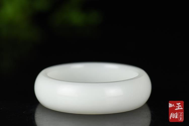 戴玉鐲的好處--玉雕名家