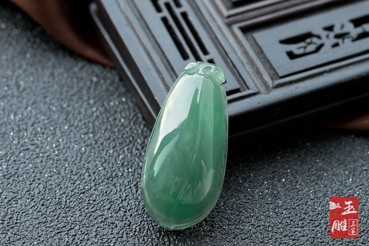 翡翠的綠色包括哪些-玉雕名家