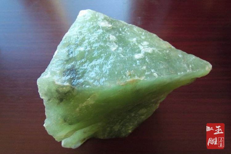 岫玉原石價(jià)格-玉雕名家