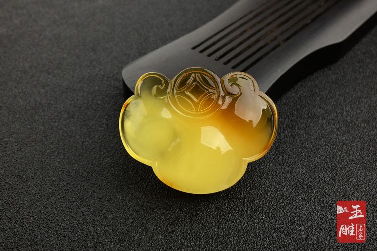 蜜蠟的功效與作用-玉雕名家