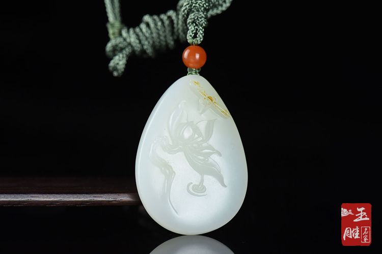 荷花寓意著什么-玉雕名家