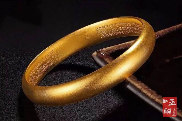 戴黃金手鐲的好處和禁忌-玉雕名家